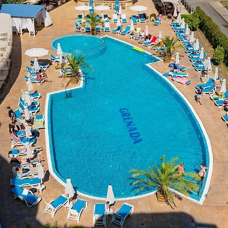 Hotel apartamentowy Grenada - Menada 2*
