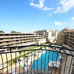 Grenada - Menada 2*