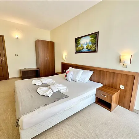 Grenada - Menada Aparthotel 2*