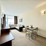 Hotel apartamentowy Grenada - Menada 2*