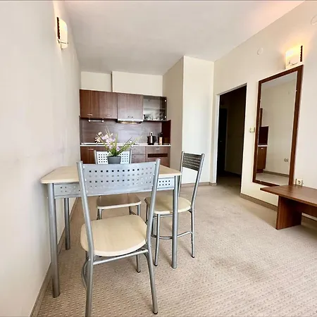 Aparthotel Grenada - Menada