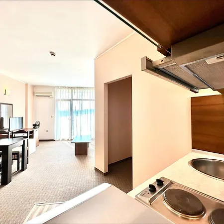 Aparthotel Grenada - Menada 2*