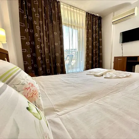 Grenada - Menada サニービーチ